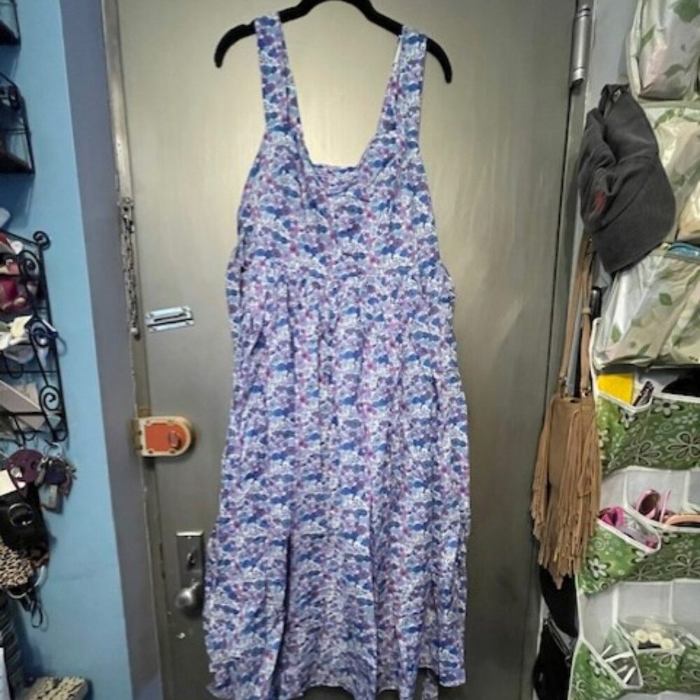 JCrew New apron dress in Liberty® Arrow Floral fabric - RETRO - Picture 6 of 16